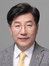 이근영